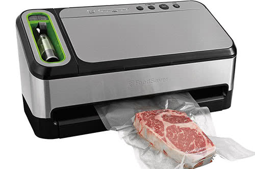 Vacuum Sealer with Bags: FoodSaver Machine